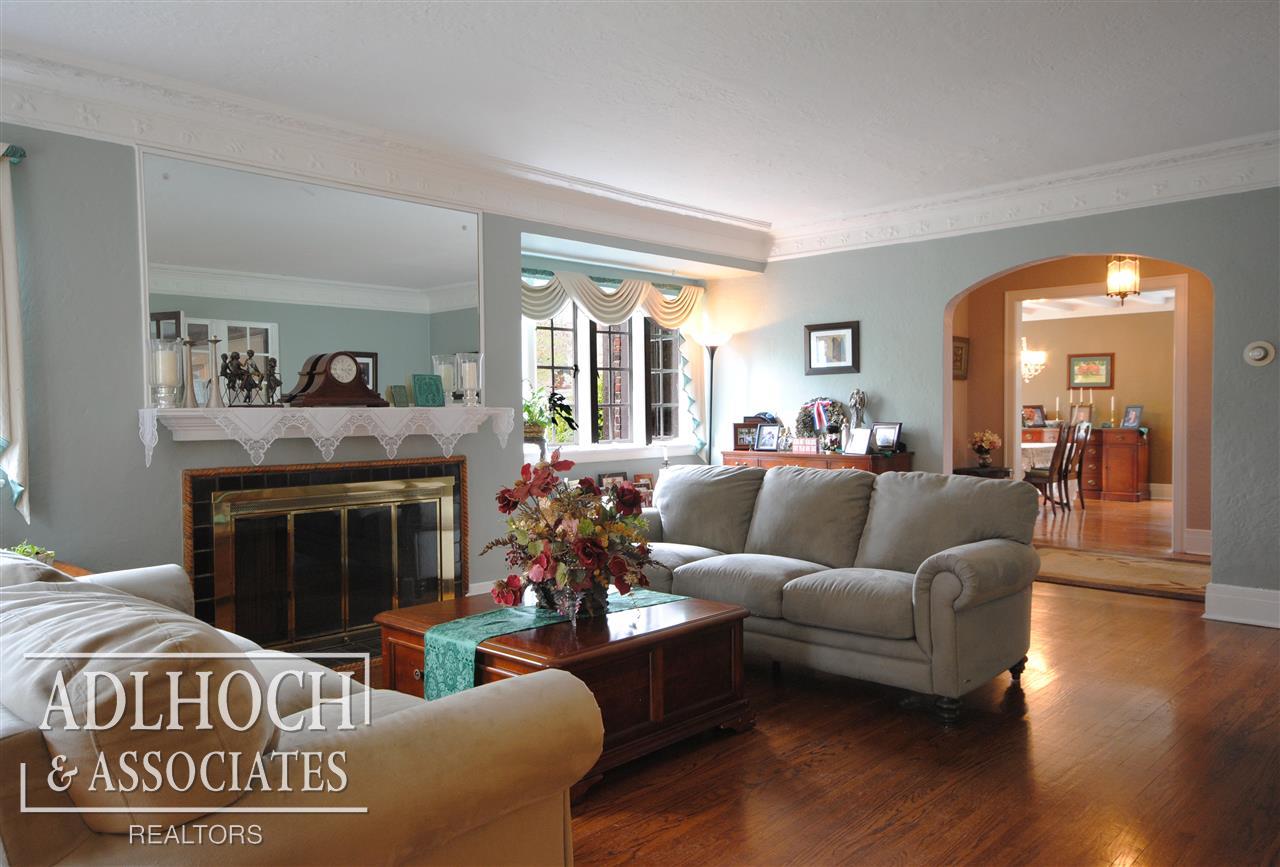 1328 Berkshire Road Grosse Pointe, MI 48230 - Photo 8 of 27