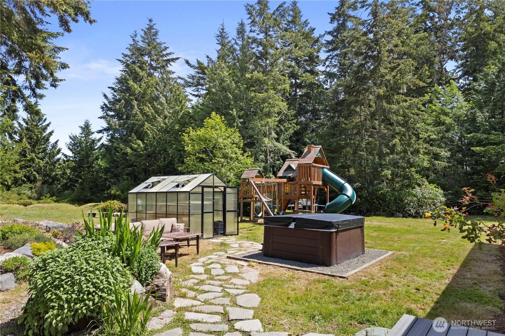 9272 Flagler Road Nordland, WA 98358 - Photo 25 of 38