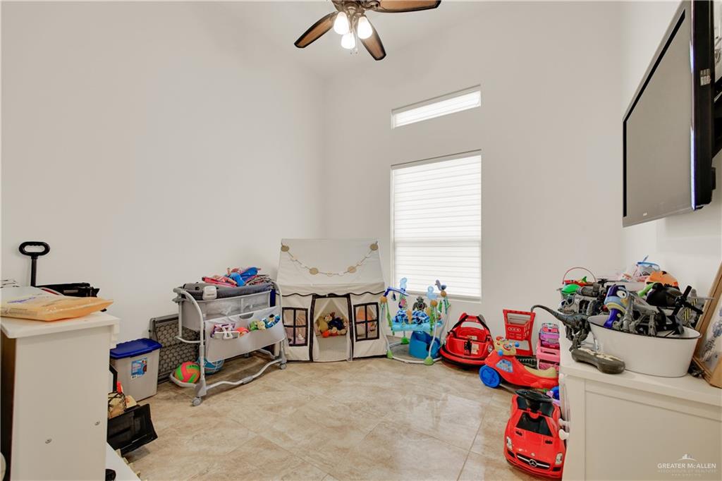 418 South Main Street Penitas, TX 78576 - Photo 13 of 33