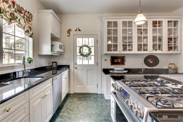 6 Bruce Road Winchester, MA 01890 - Photo 15 of 30 Gallery Image 15