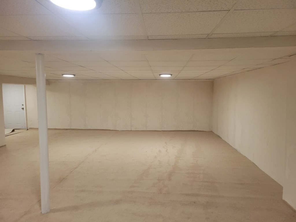 89 Devir Street Malden, MA 02148 - Photo 16 of 24 a view of room