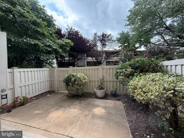 a view of a pathway gate