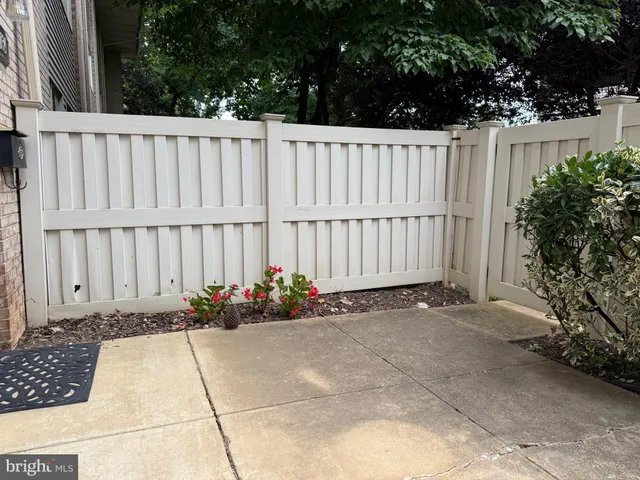 a view of entryway and hall