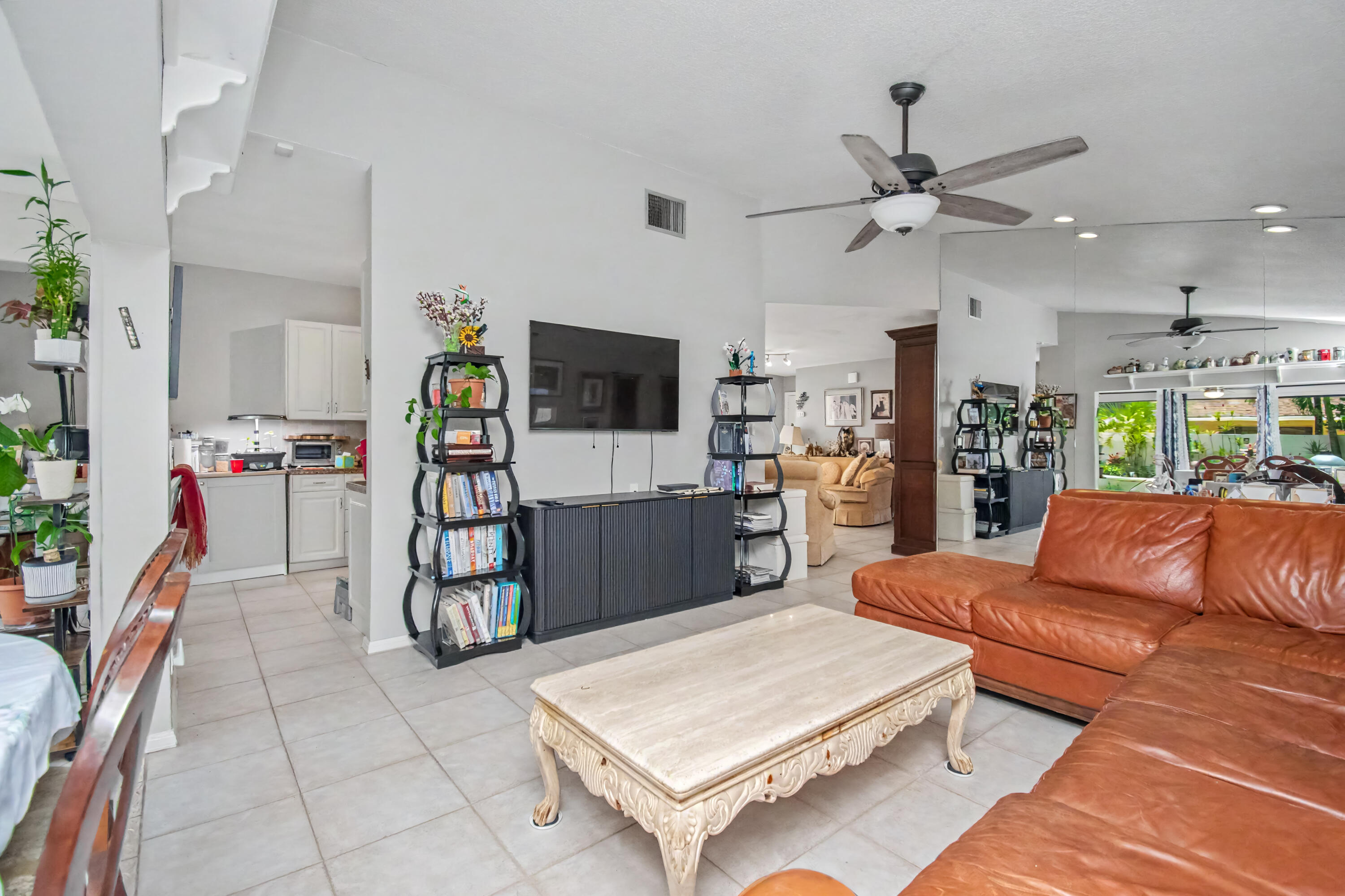7678 Solimar Circle Boca Raton, FL 33433 - Photo 14 of 33 7561DF55-AF4F-402D-99C3-6B7657561837