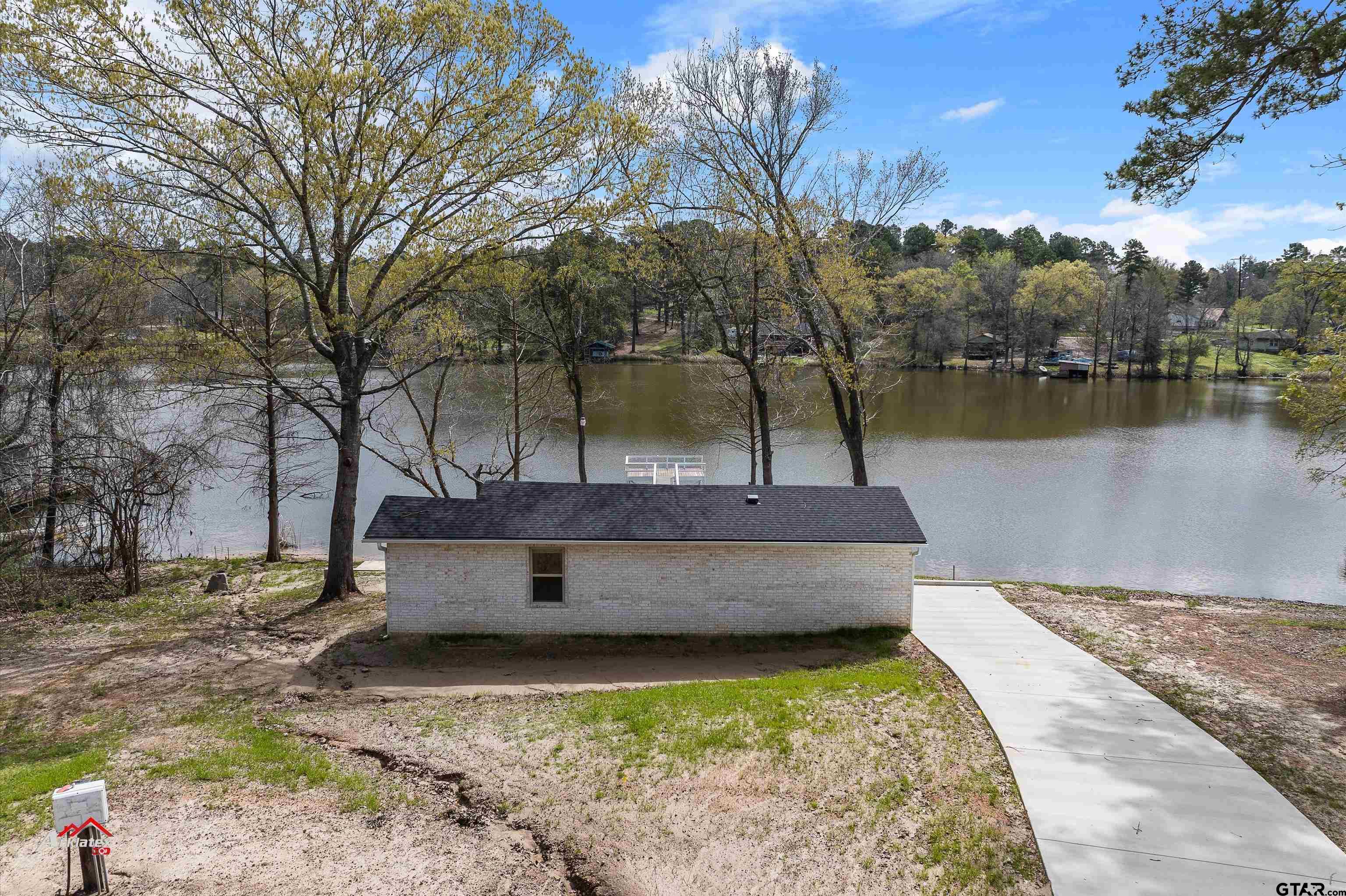 506 West Lake Devernia Rd  