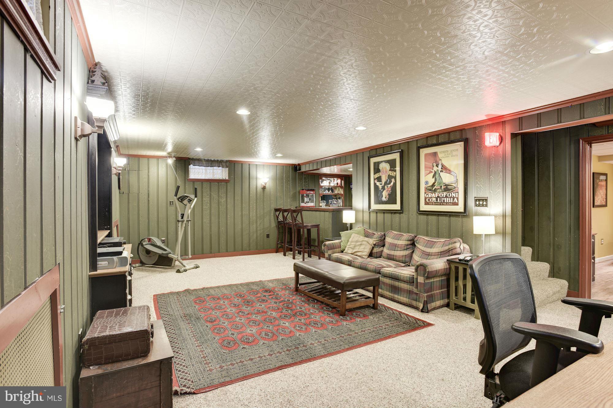17 Aintree Road Towson, MD 21286 - Photo 23 of 30 Carpet, custom-painted knotty pine.