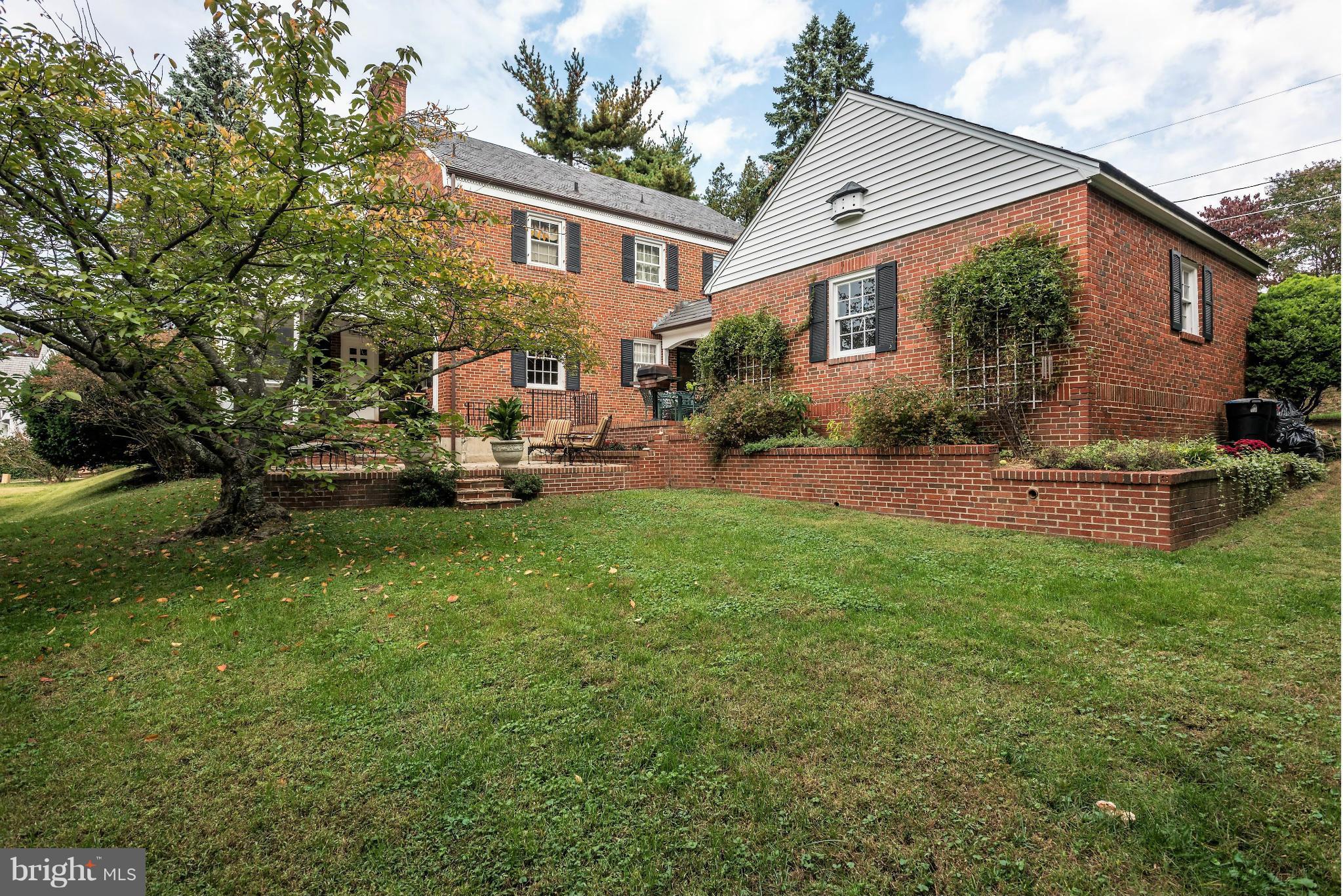 17 Aintree Road Towson, MD 21286 - Photo 28 of 30 Lots of yard