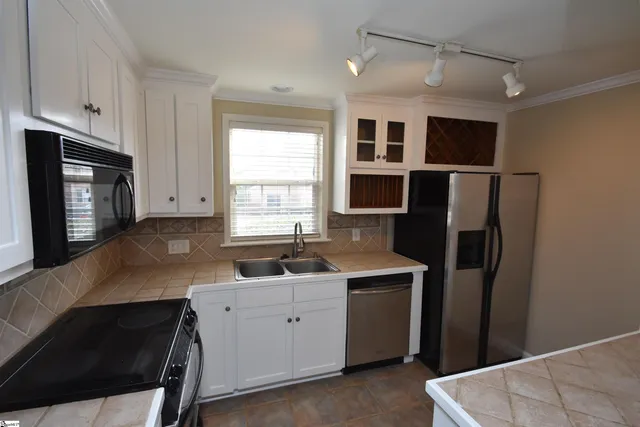 $290,000 | 925 Cleveland Street, Unit 23, Greenville, SC 29601