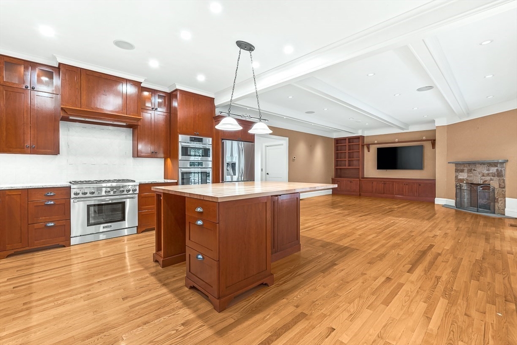 26 Swan Road Winchester, MA 01890 - Photo 13 of 42