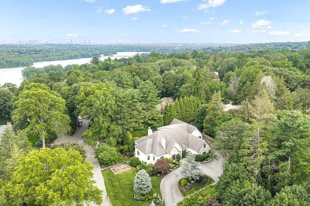 26 Swan Road Winchester, MA 01890 - Photo 2 of 42