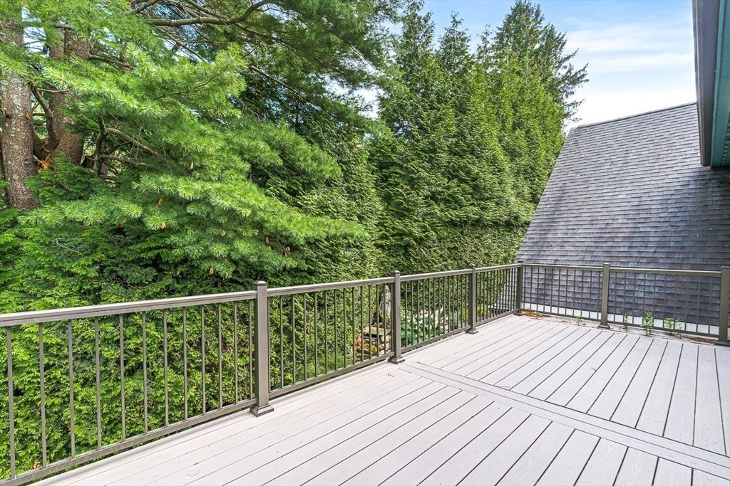 26 Swan Road Winchester, MA 01890 - Photo 29 of 42