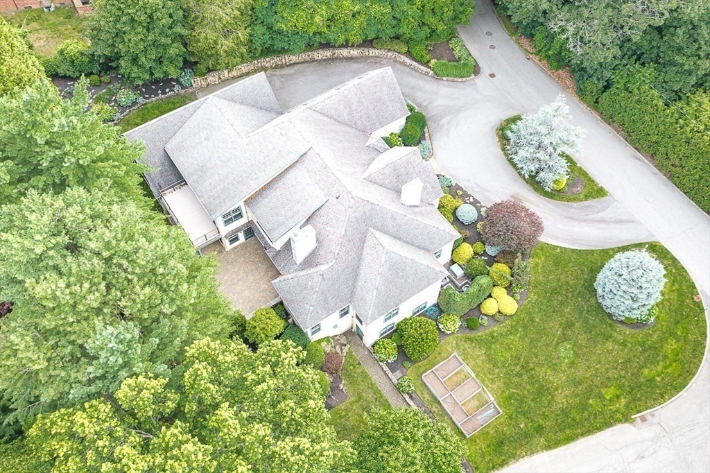 26 Swan Road Winchester, MA 01890 - Photo 5 of 42