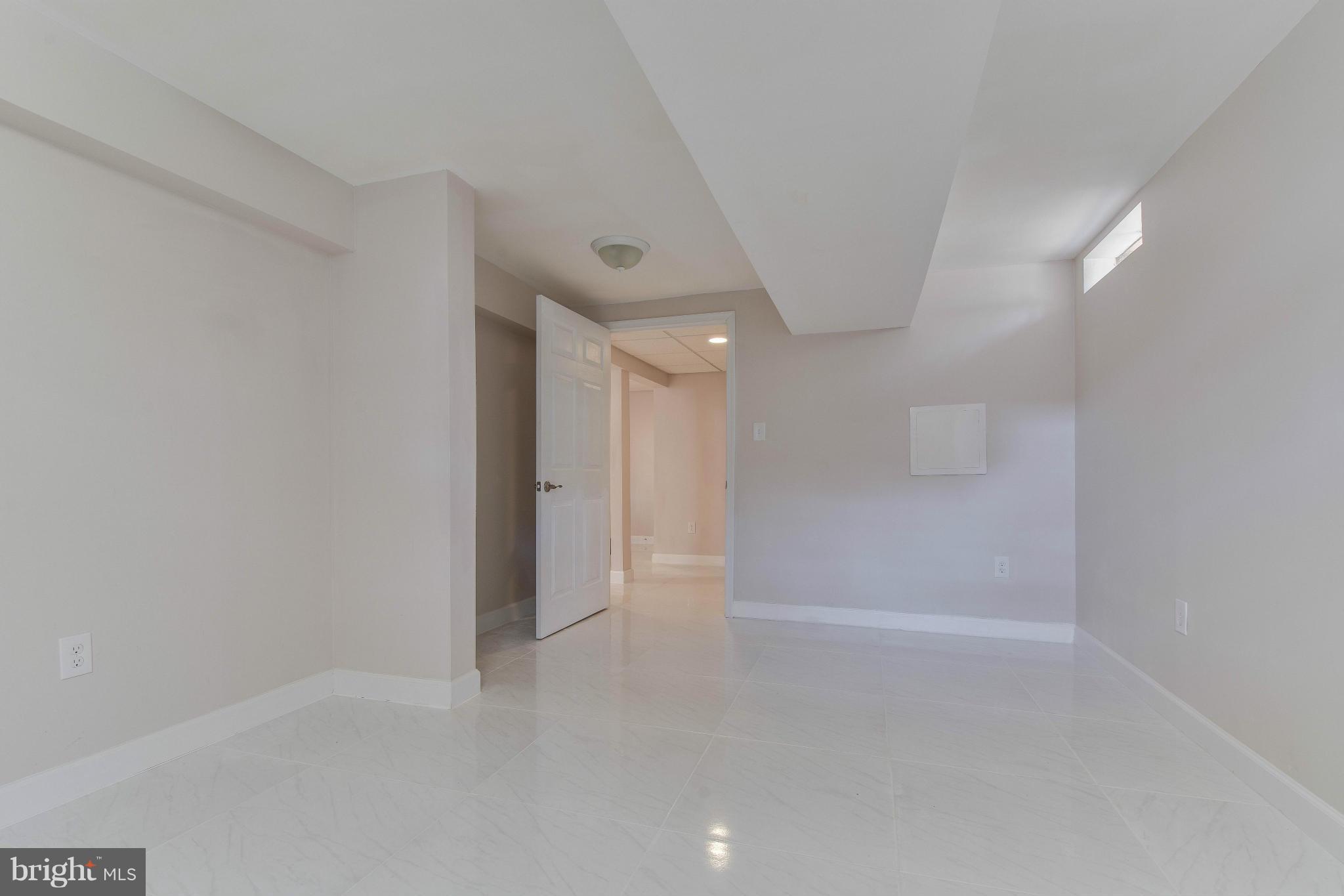 14001 Pond View Road Silver Spring, MD 20905 - Photo 24 of 30 a view of an empty room