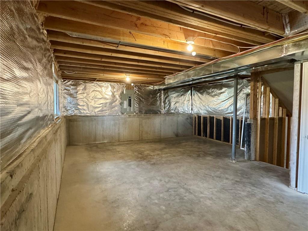 15501 Lakeside Drive Basehor, KS 66007 - Photo 34 of 38