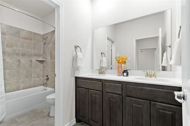 $430,000 | 3100 Rademaker Drive, Heath, TX 75126