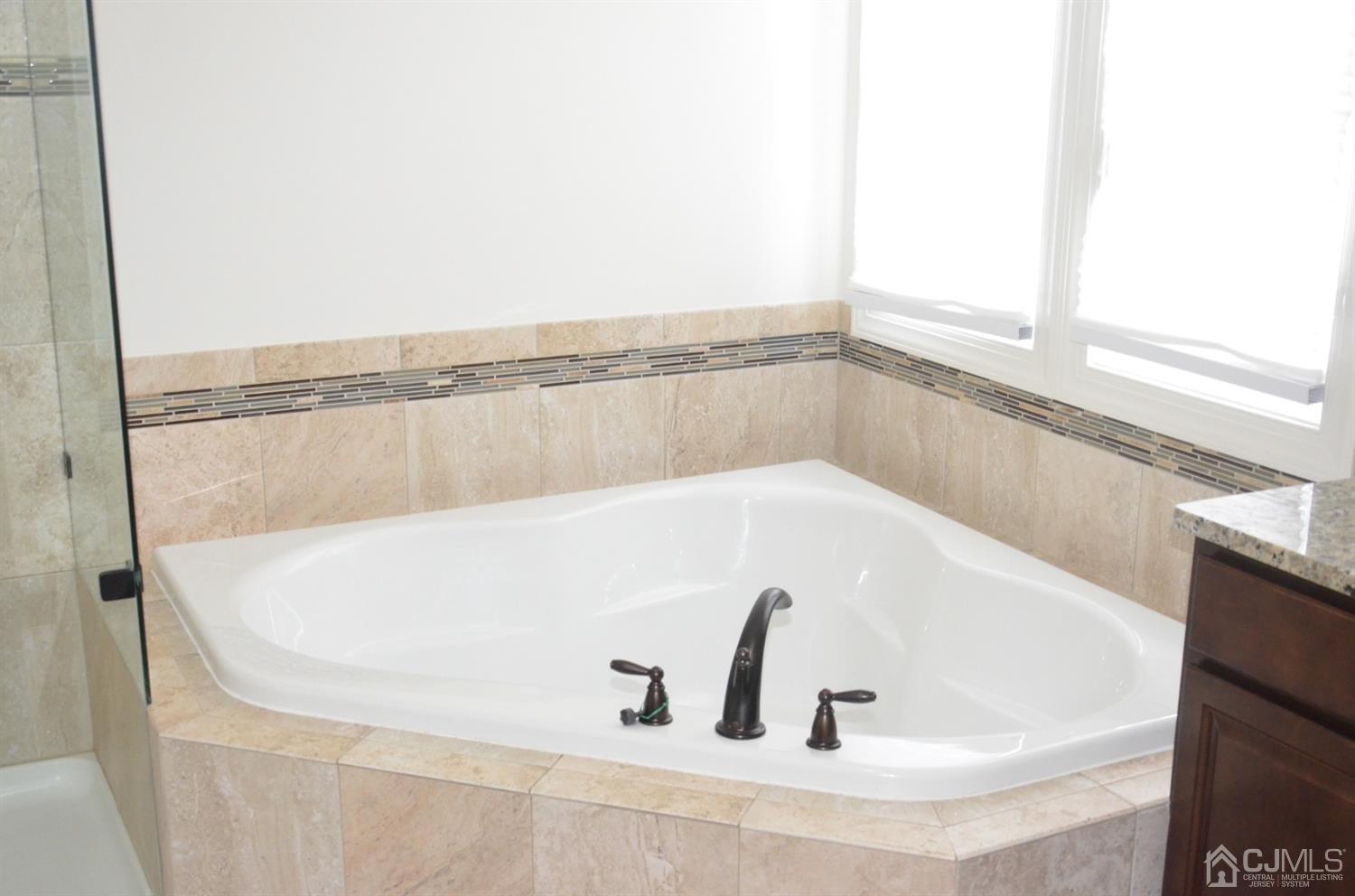 86 Applegate Way Chesterfield, NJ 08515 - Photo 13 of 53 Gallery Image 13