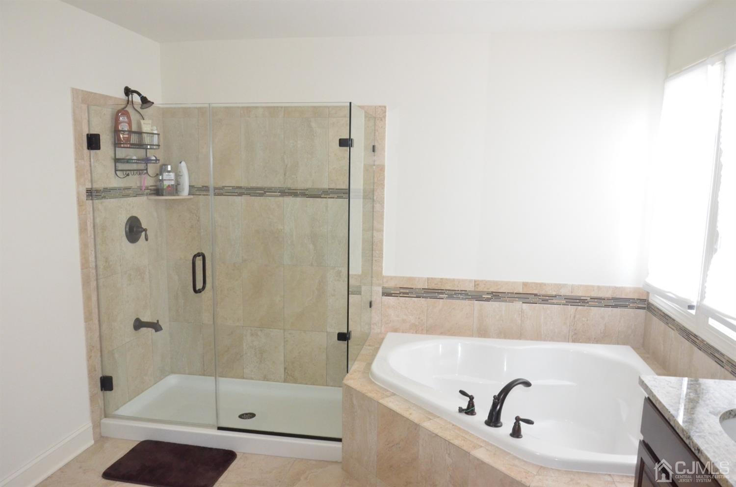 86 Applegate Way Chesterfield, NJ 08515 - Photo 14 of 53 Gallery Image 14