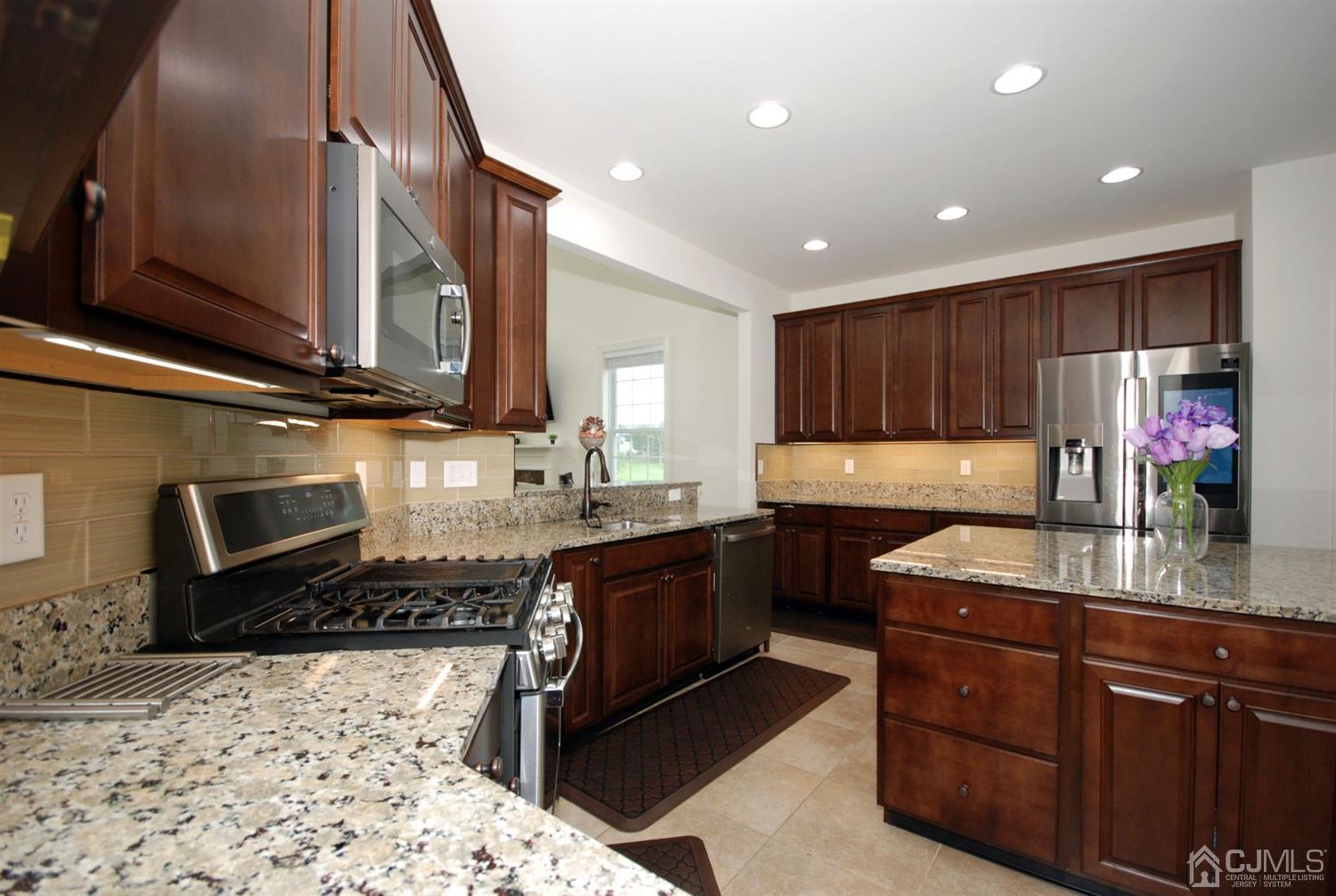 86 Applegate Way Chesterfield, NJ 08515 - Photo 48 of 53 Gallery Image 48