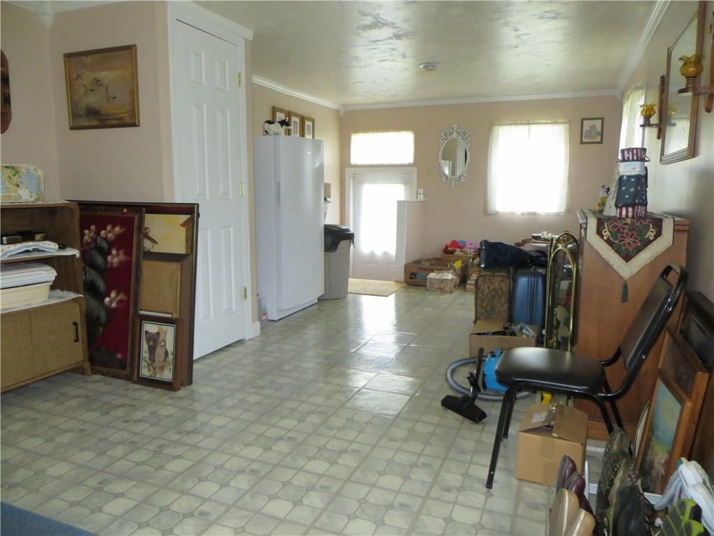 110 Maple Drive Georgetown, PA 15043 - Photo 8 of 13 Gallery Image 8