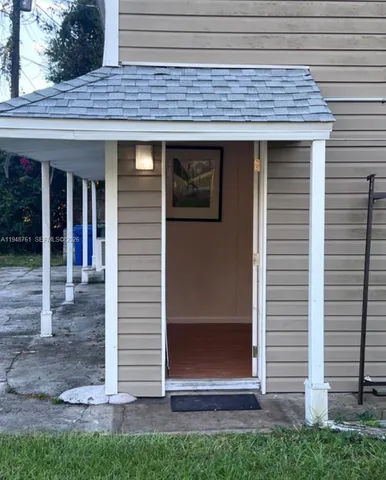 $1,400 | Fl Ne 5th Street, Unit 115, Winter Haven, FL 33881