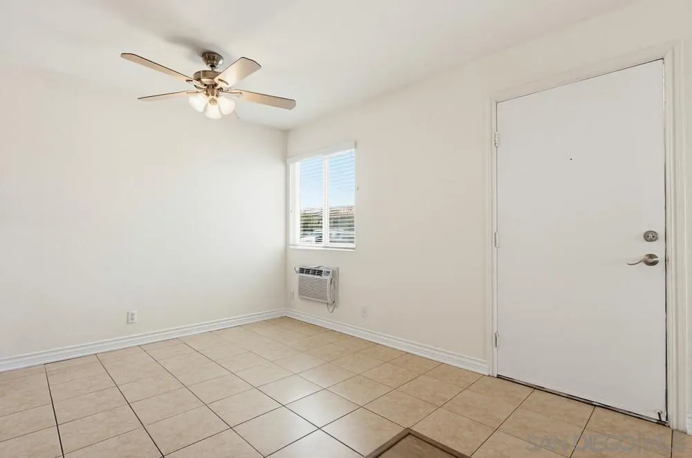 9939 Erma Road, Unit 103 San Diego, CA 92131 - Photo 10 of 40