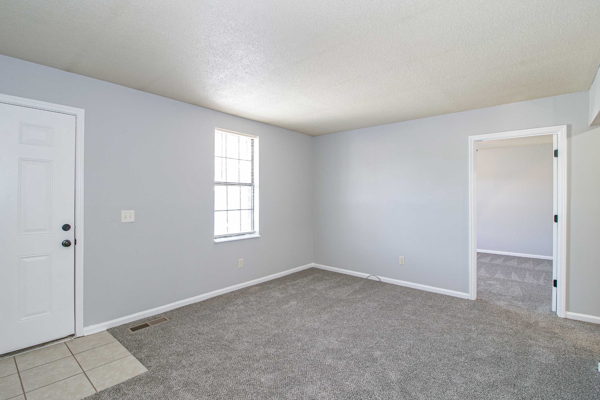 1088 Mcdaniel Road Clarksville, TN 37043 - Photo 23 of 71 an empty room with windows