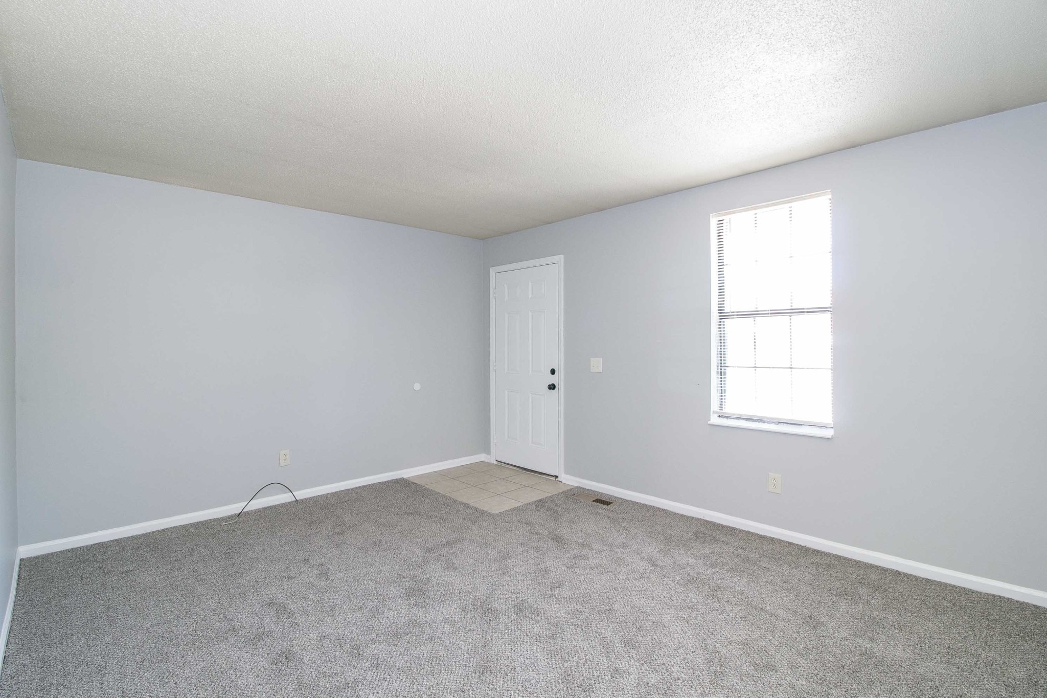 1088 Mcdaniel Road Clarksville, TN 37043 - Photo 25 of 71 an empty room with a window