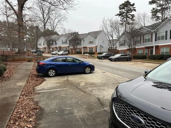 $194,900 | 2502 Walden Lake Drive, Decatur, GA 30035