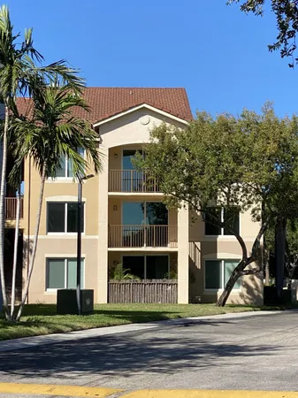 $2,600 | 1018 Villa Circle, Boynton Beach, FL 33435