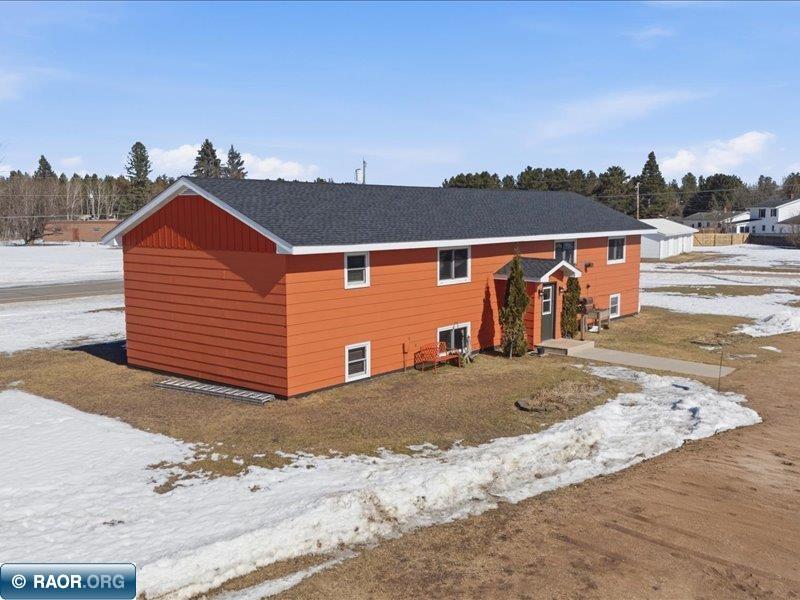 12 Linney Street Babbitt, MN 55706 - Photo 2 of 46