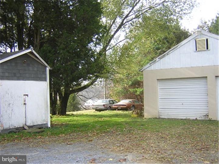 260 Ellicott Road Avondale, PA 19311 - Photo 9 of 13