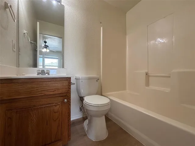 $1,375 | 300 South Magnolia Street, Unit D, Crowley, TX 76036