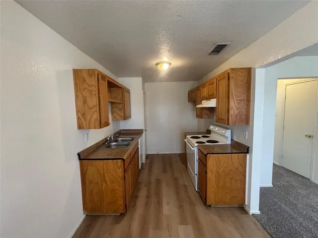 $1,375 | 300 South Magnolia Street, Unit D, Crowley, TX 76036