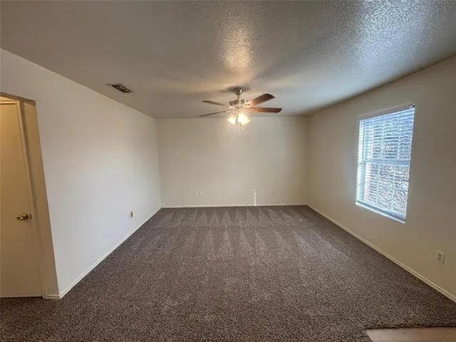 $1,375 | 300 South Magnolia Street, Unit D, Crowley, TX 76036