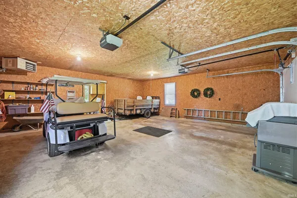 $335,000 | 3512 Southeast Indian Trail Lake Road, Farmland, IN 47340
