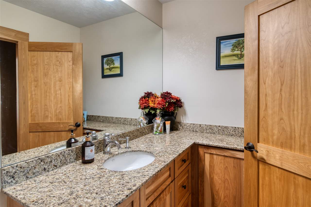 606 Hidden Valley Road Traverse City, MI 49686 - Photo 41 of 59 1862574-40.JPG