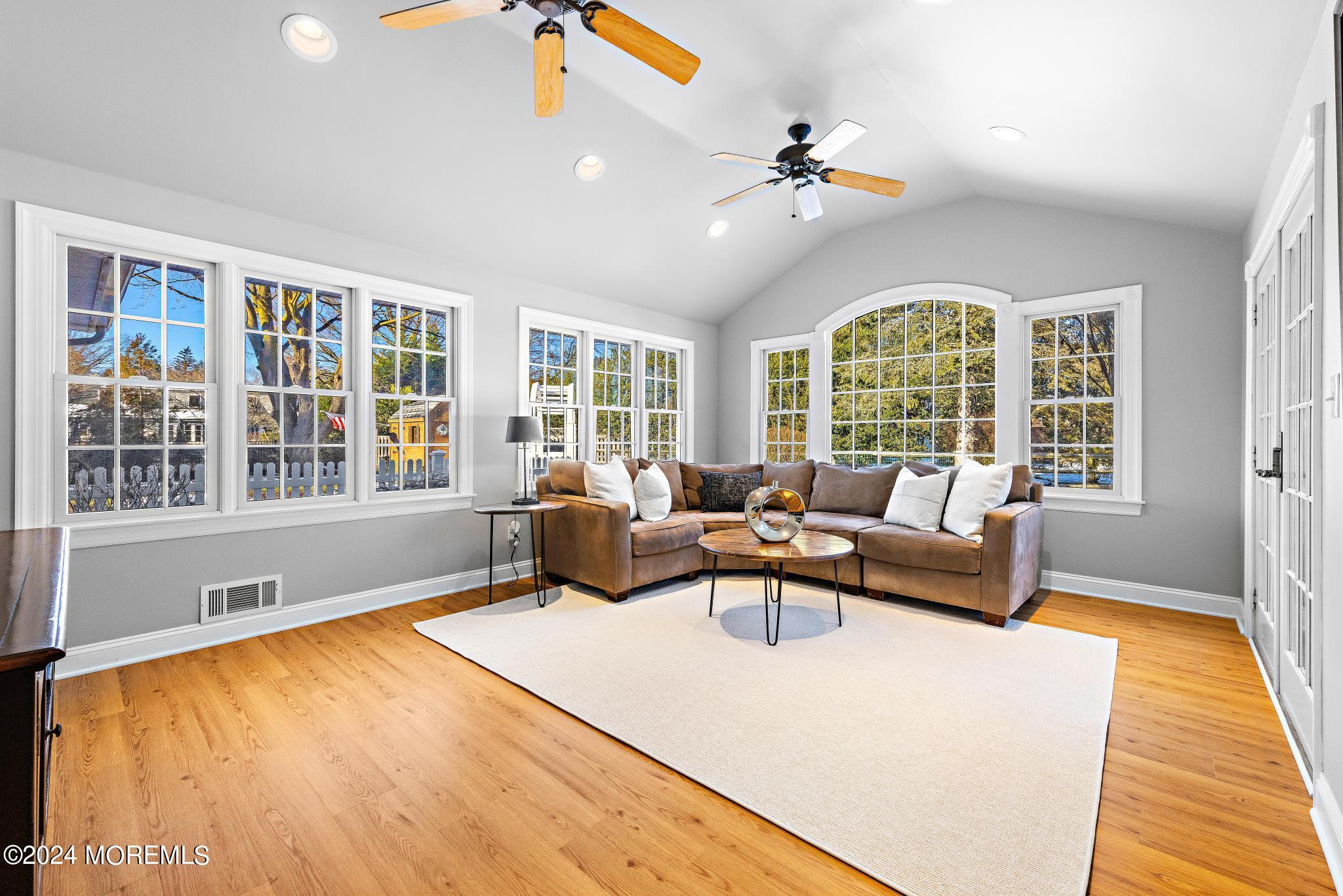 15 Oakes Road Rumson, NJ 07760 - Photo 17 of 61 15 Oakes F R