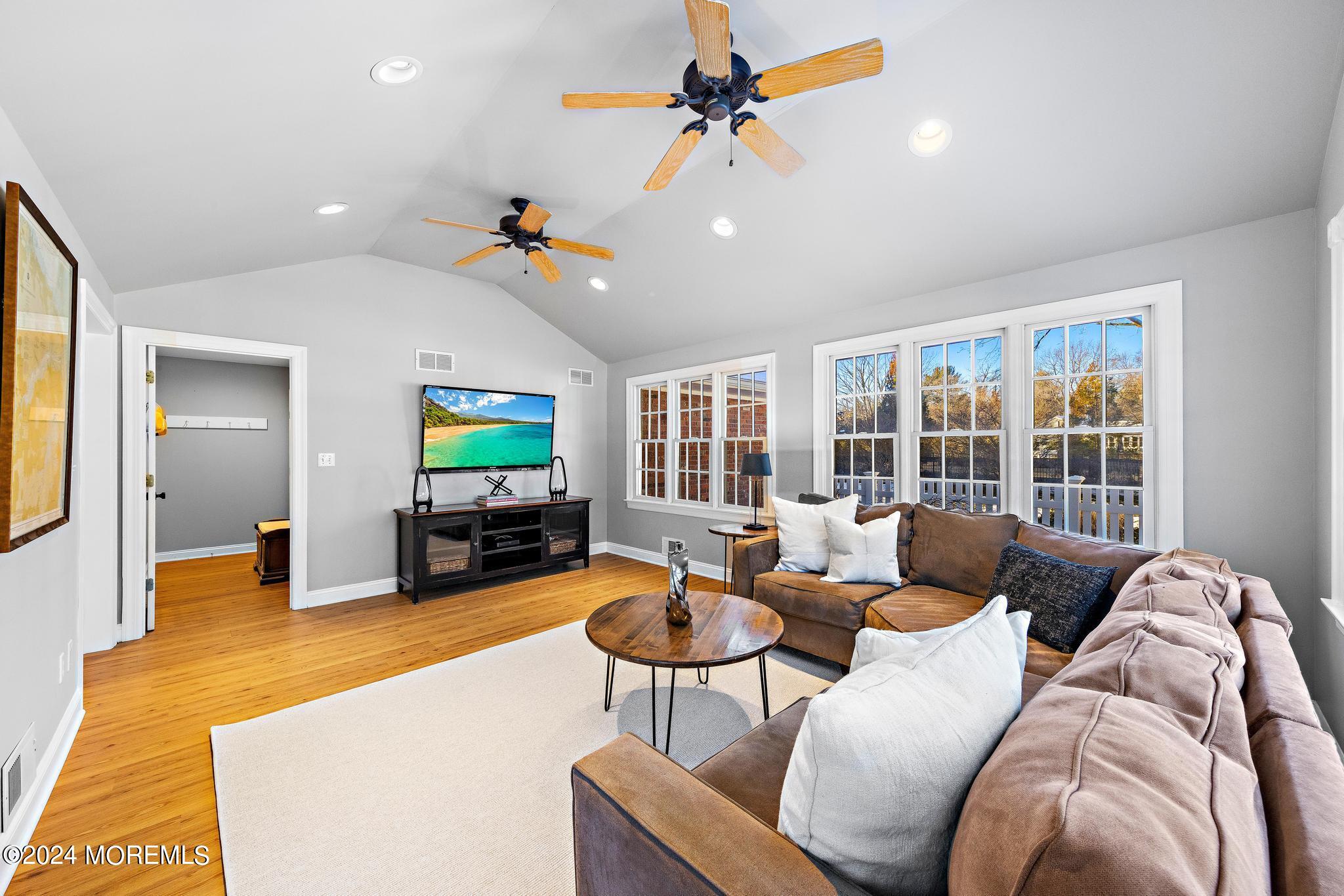 15 Oakes Road Rumson, NJ 07760 - Photo 18 of 61 15 Oakes F R 3