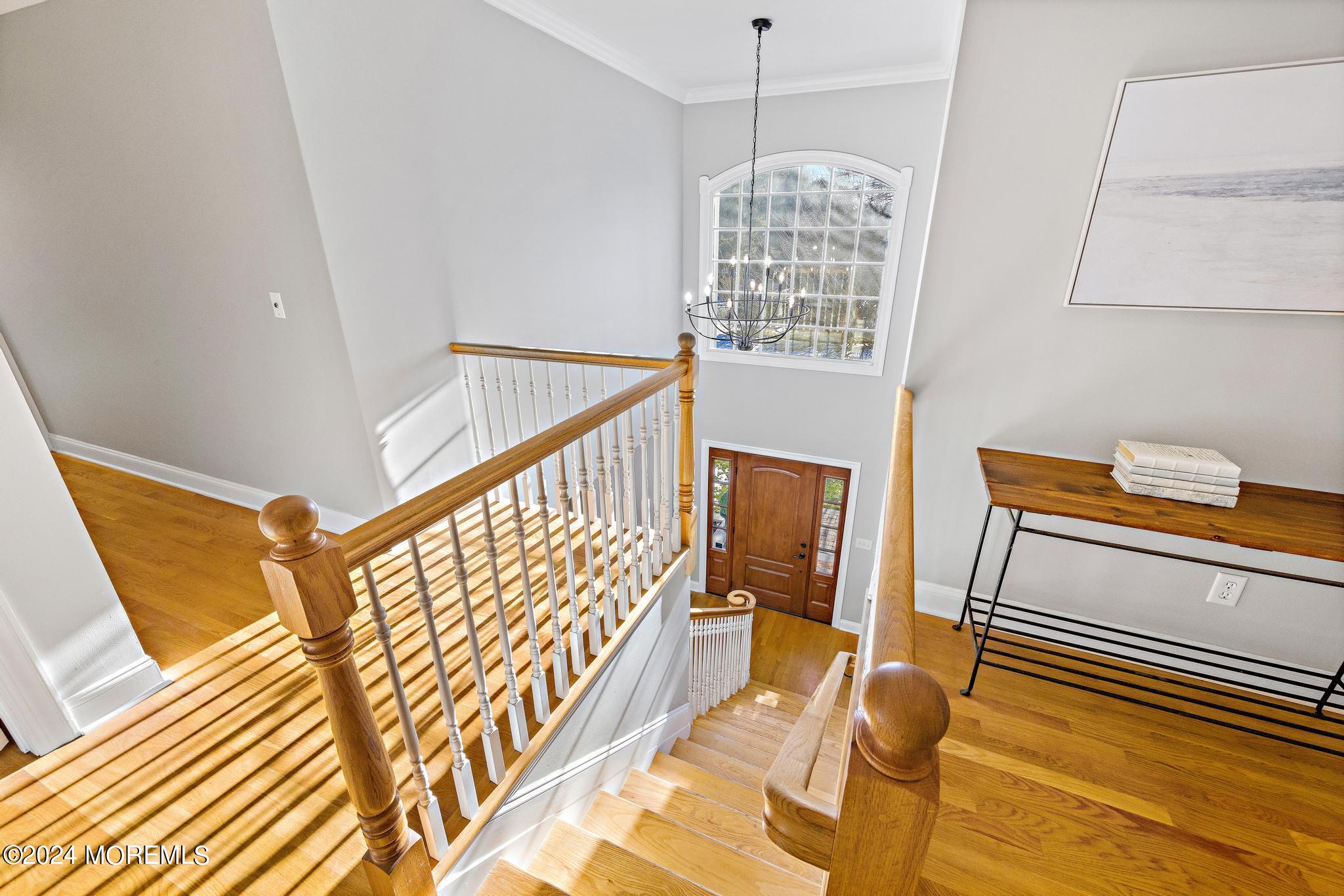 15 Oakes Road Rumson, NJ 07760 - Photo 29 of 61 15 Oakes upstairs foyer