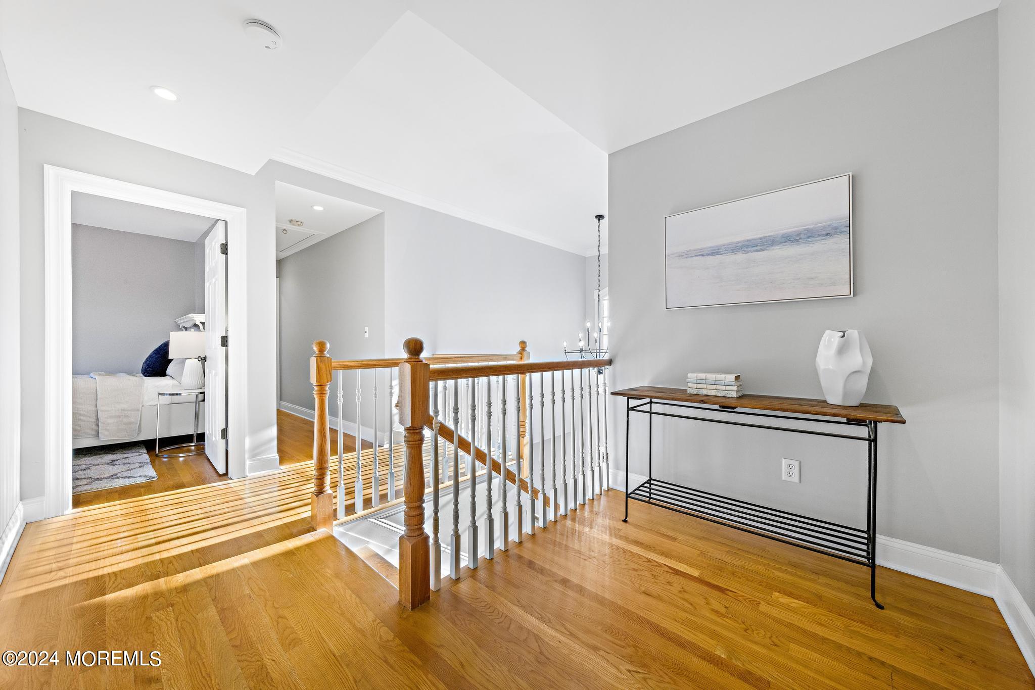 15 Oakes Road Rumson, NJ 07760 - Photo 30 of 61 15 Oakes upstairs hallway