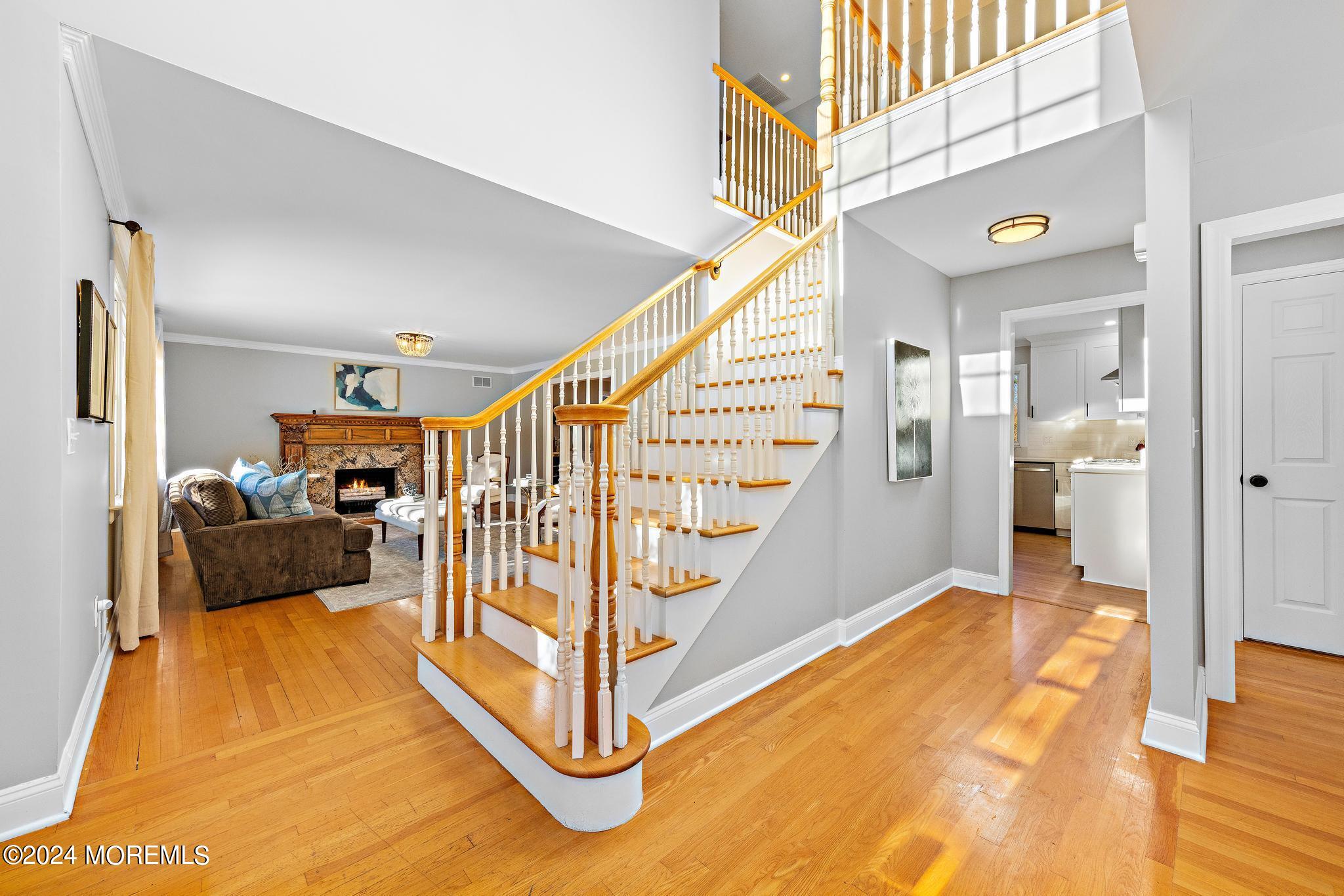 15 Oakes Road Rumson, NJ 07760 - Photo 5 of 61 15 Oakes foyer 2