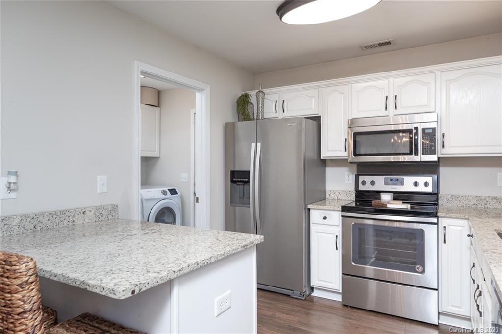 2232 Highwood Road Rock Hill, SC 29732 - Photo 4 of 25 Gallery Image 4