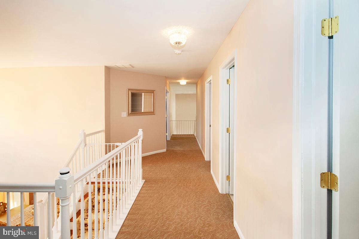 17 Ragan Ridge Road Sicklerville, NJ 08081 - Photo 41 of 57 Upstairs Hallway