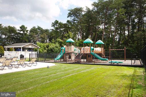 17 Ragan Ridge Road Sicklerville, NJ 08081 - Photo 54 of 57 Community : Play Ground Equipment