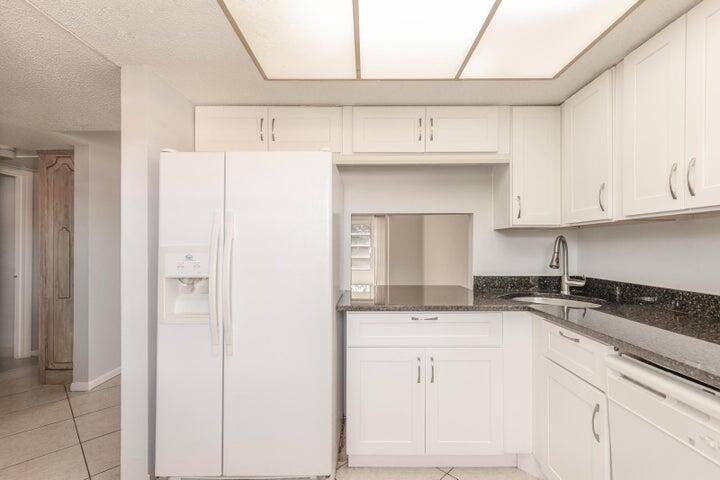 9338 Southwest 3rd Street, Unit 511 Boca Raton, FL 33428 - Photo 3 of 12 20201204150120622879000000-o