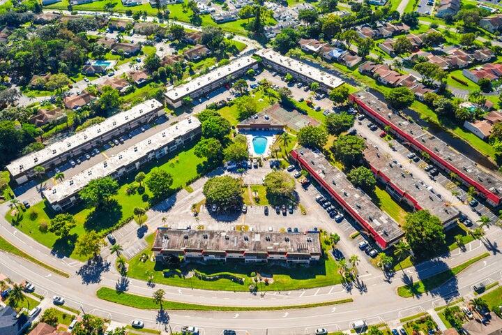 9338 Southwest 3rd Street, Unit 511 Boca Raton, FL 33428 - Photo 10 of 12 20201204150158281635000000-o