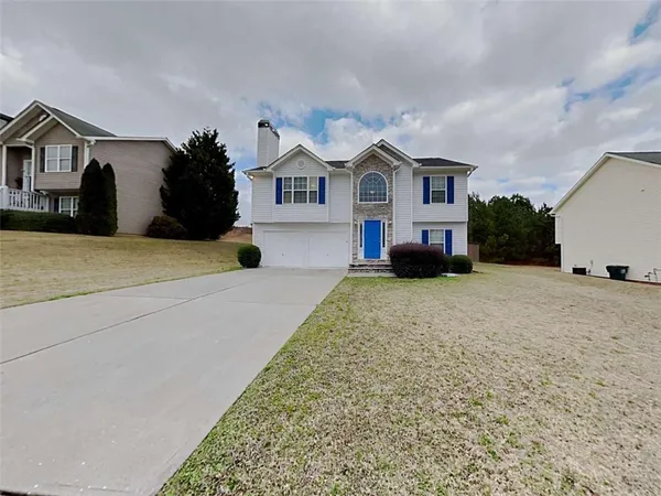 $350,000 | 6018 Lancelot Lane, Douglasville, GA 30135