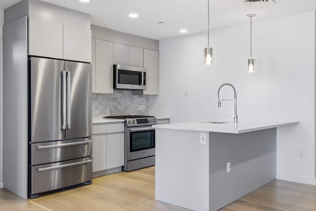16 Boardman Street, Unit 202 Boston, MA 02128 - Photo 7 of 23