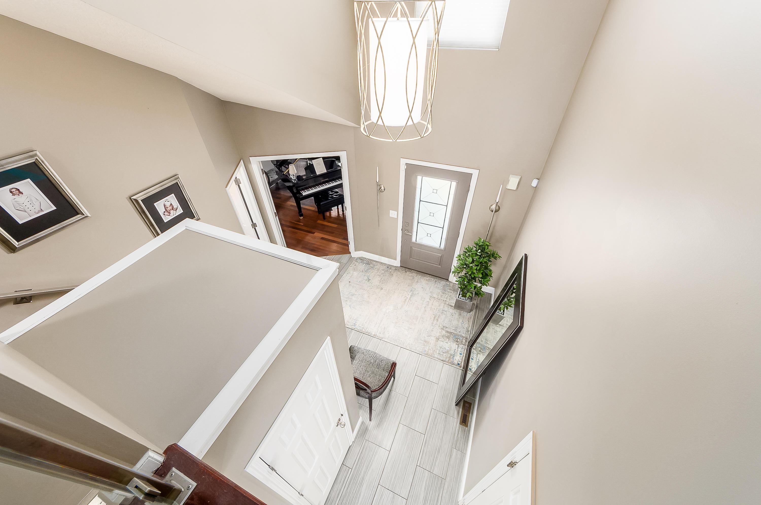 3028 Splitrock Road Columbus, OH 43221 - Photo 7 of 43 Gallery Image 7