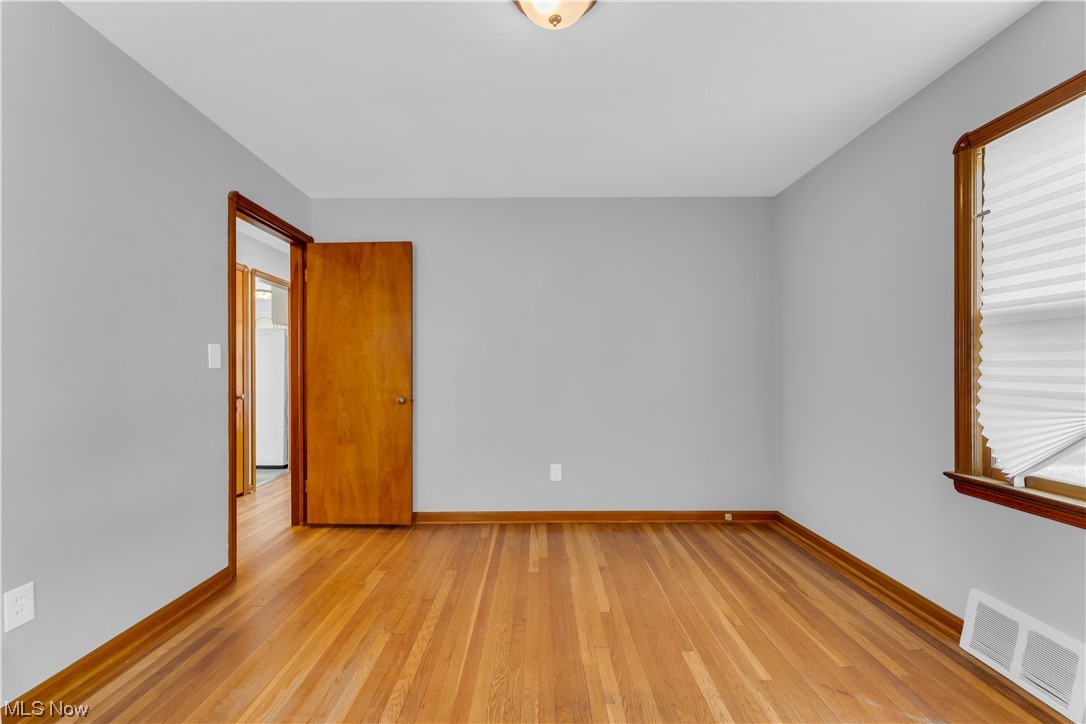 16106 Turney Road Maple Heights, OH 44137 - Photo 12 of 27 Gallery Image 12